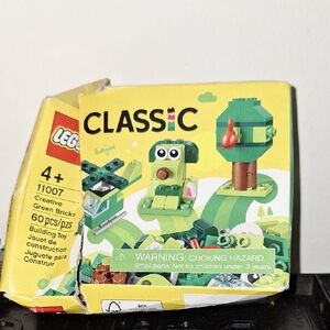 LEGO CLASSIC: Creative Green Bricks (11007) RETIRED DMG BOX New